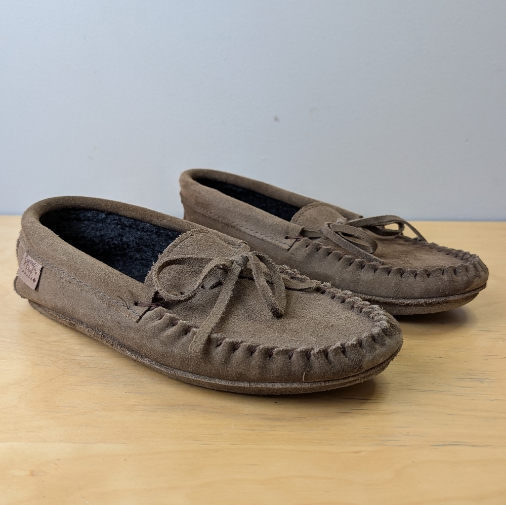 Laurentian Chief | Single Lace Leather Indoor Moccasins, Padded Soles